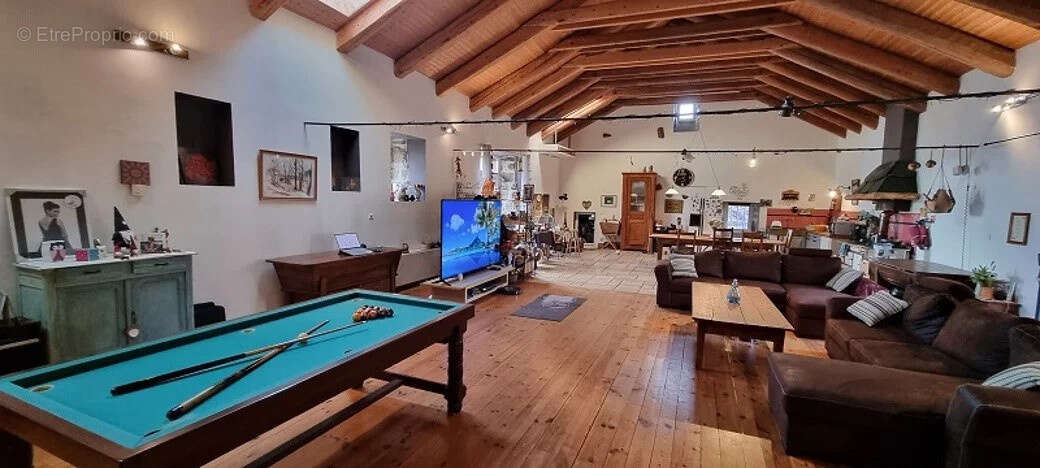 Maison à LE CHAMBON-SUR-LIGNON