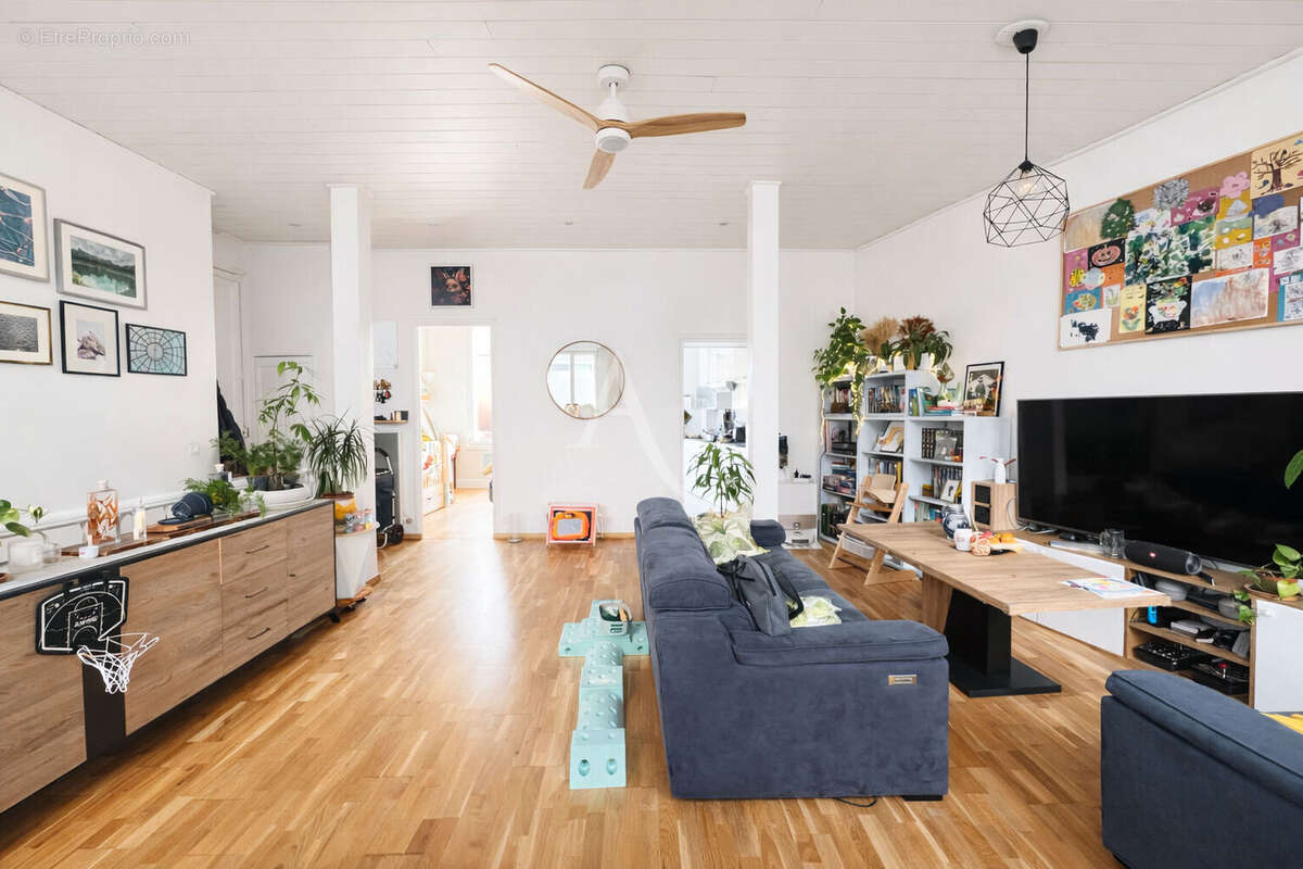 Appartement à FONTENAY-SOUS-BOIS