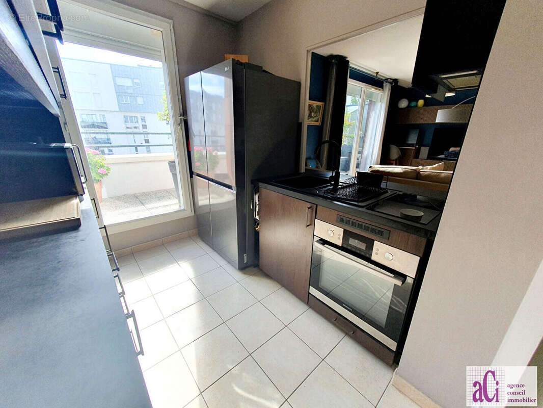 Appartement à L'HAY-LES-ROSES