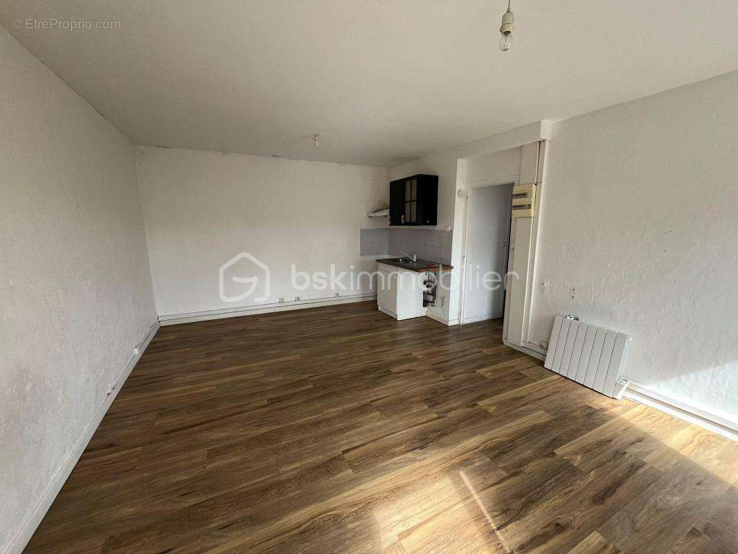 Immeuble à usage commercial et d'habitations - photo 6