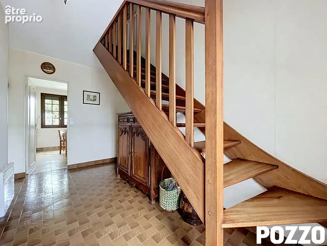 A vendre. torigny. maison familliale. 5 chb. - photo 4