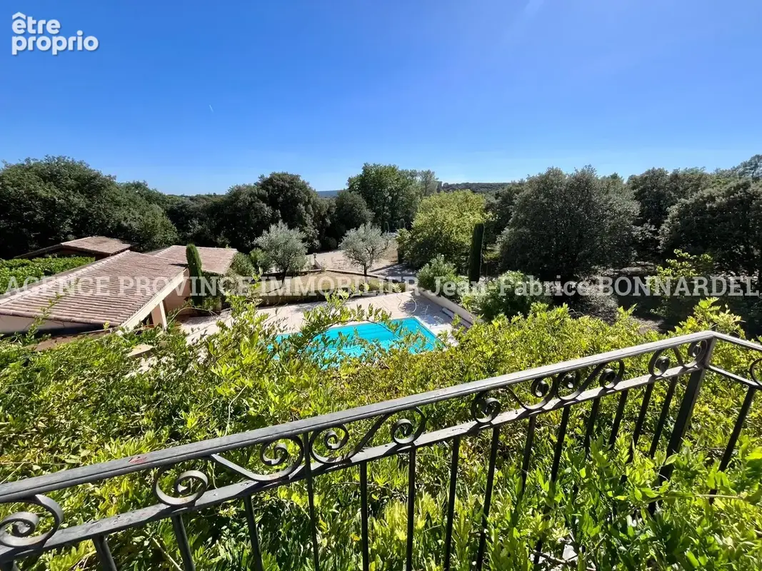 Maison 9 pièces 175 m² à vendre à Suze-La-Rousse (26790) - photo 12
