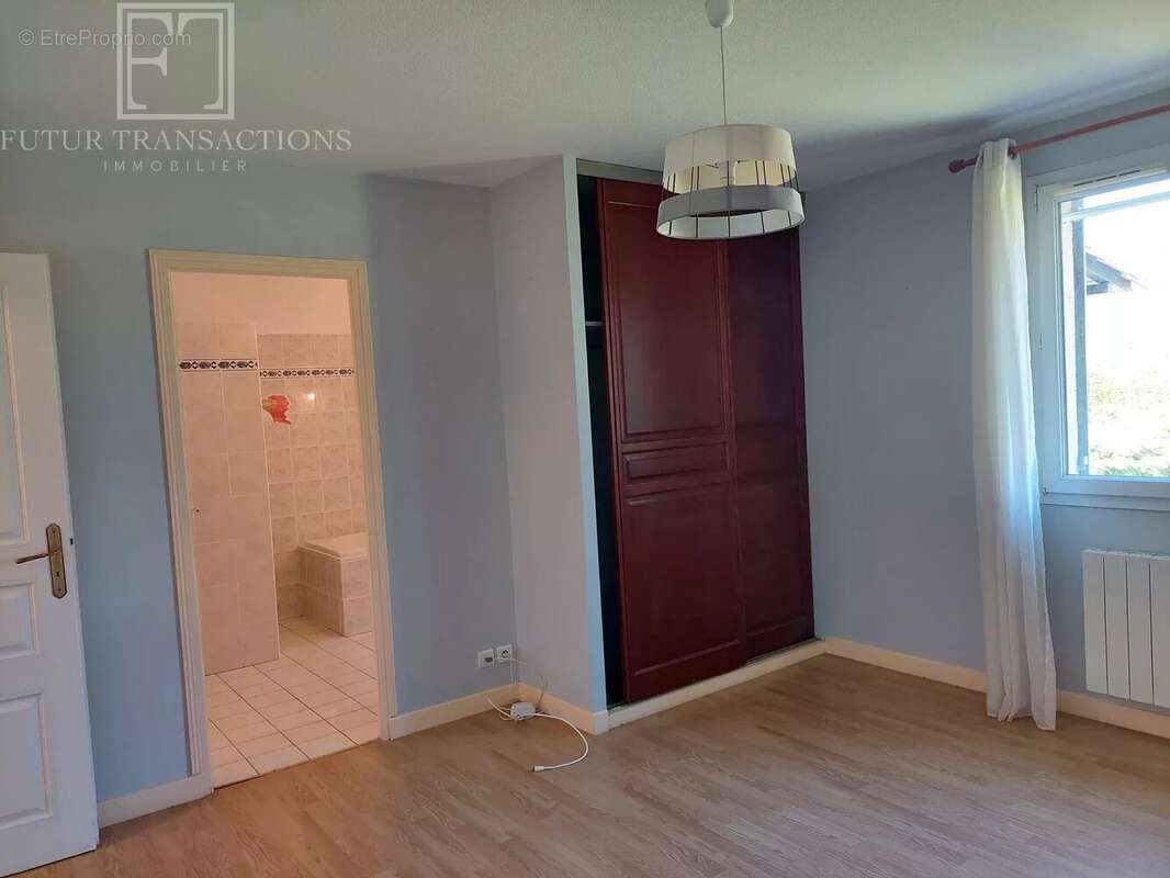 Maison à SAINT-ESTEPHE