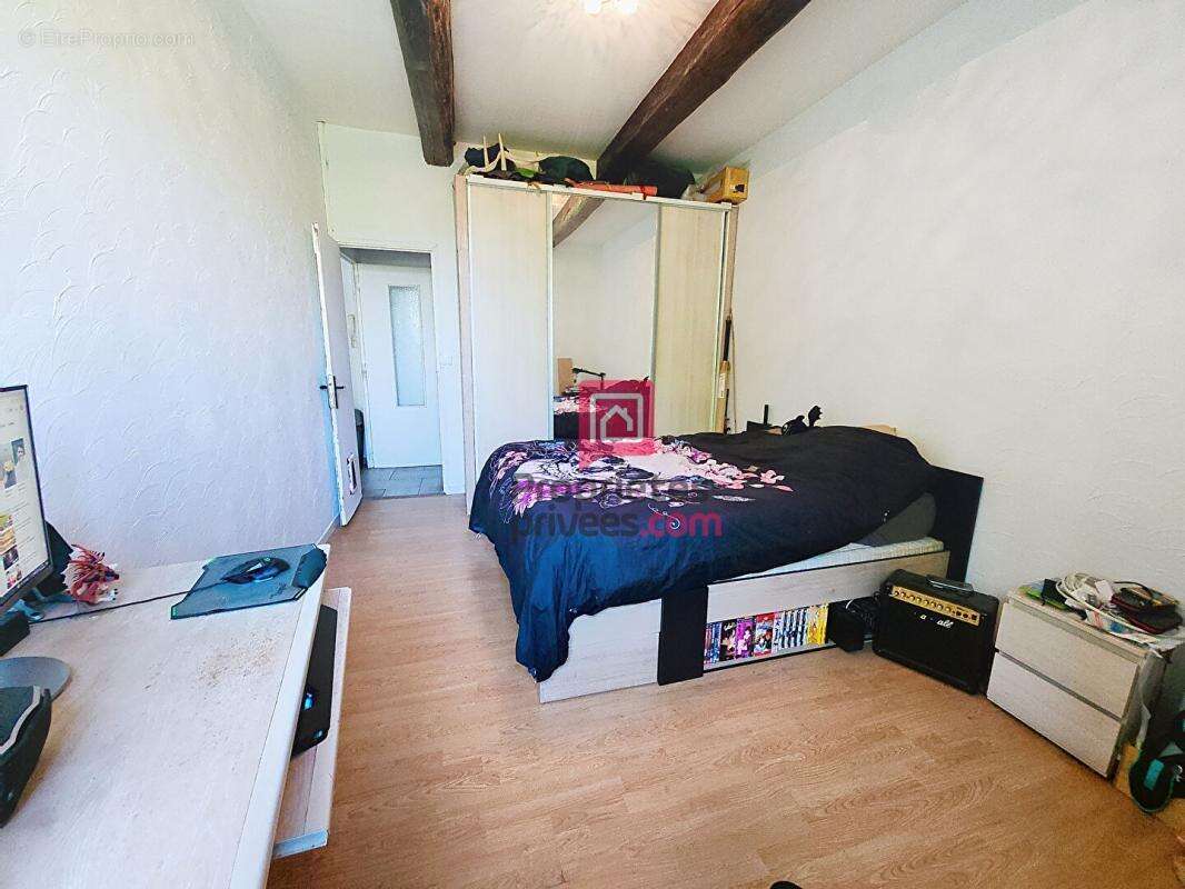 Appartement à LE MUY