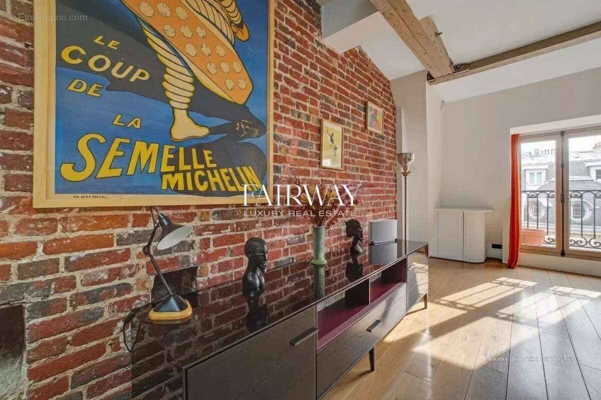 Appartement à PARIS-17E