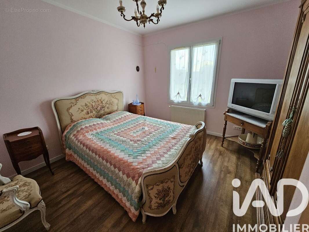 Maison 124 m² à Sainte-Gemme  - photo 9