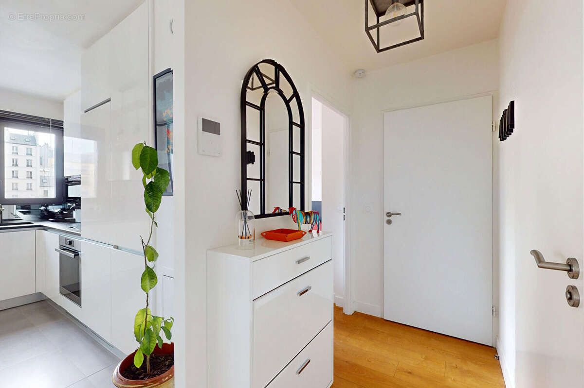 Appartement à PARIS-17E