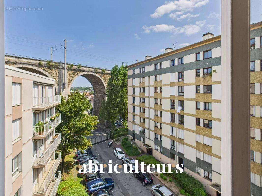 Appartement à NOGENT-SUR-MARNE