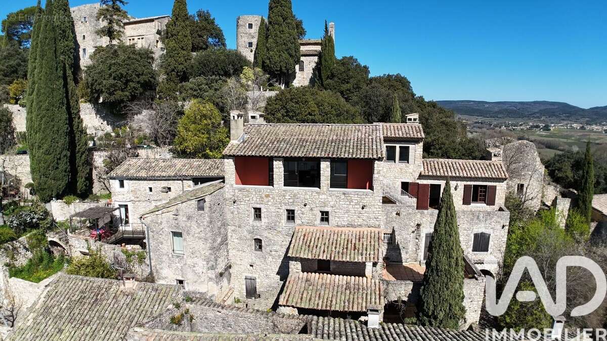 Maison 260 m² à La Roque-Sur-Ceze  - photo 2