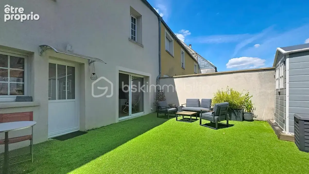 Charmante maison de ville entièrement rénovée avec une grande terrasse de 40 m² - photo 11