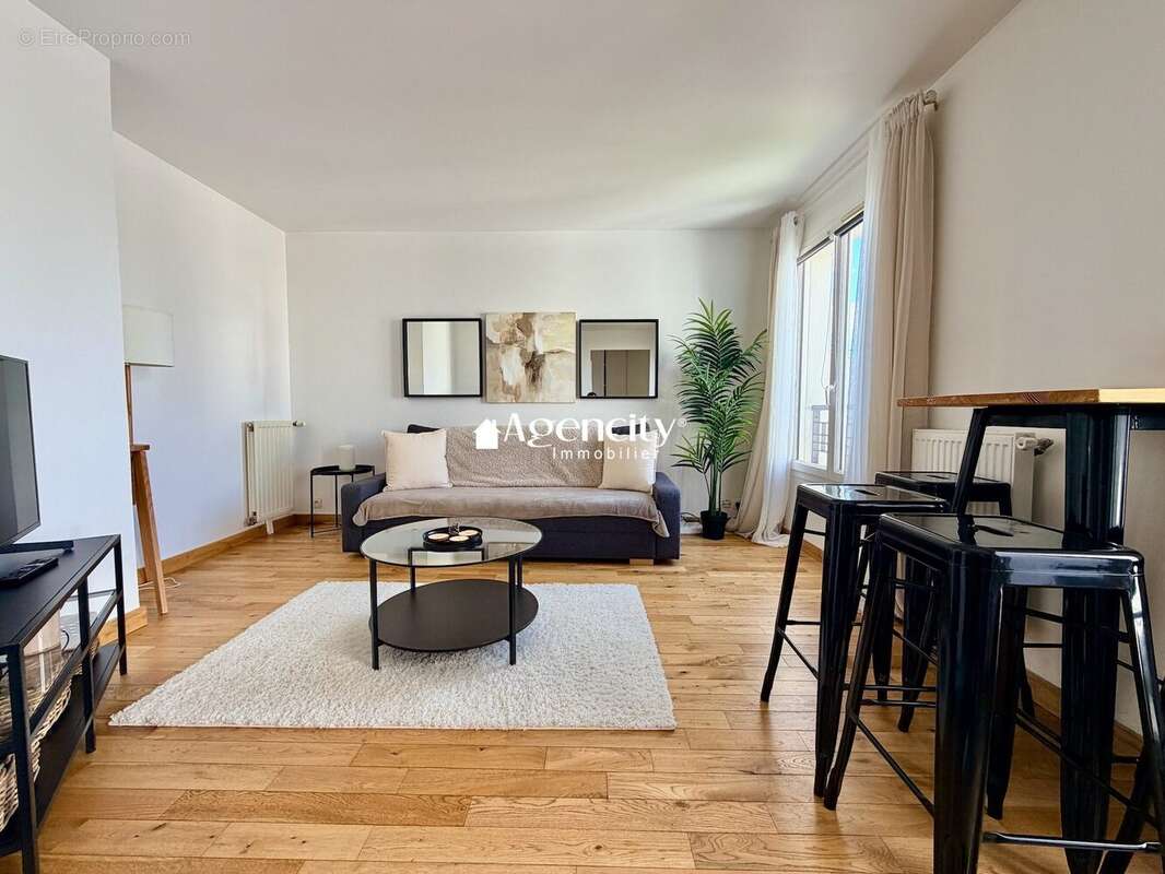 Appartement à SERRIS