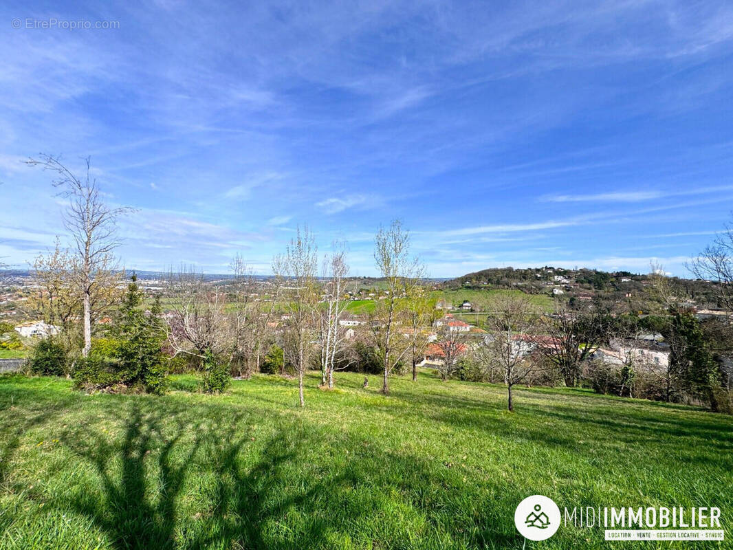 Terrain à PUYGOUZON