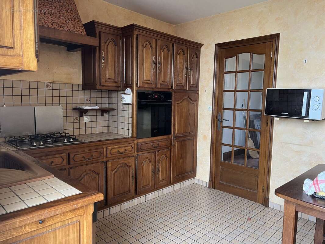 cuisine - Maison à ANTOIGNY