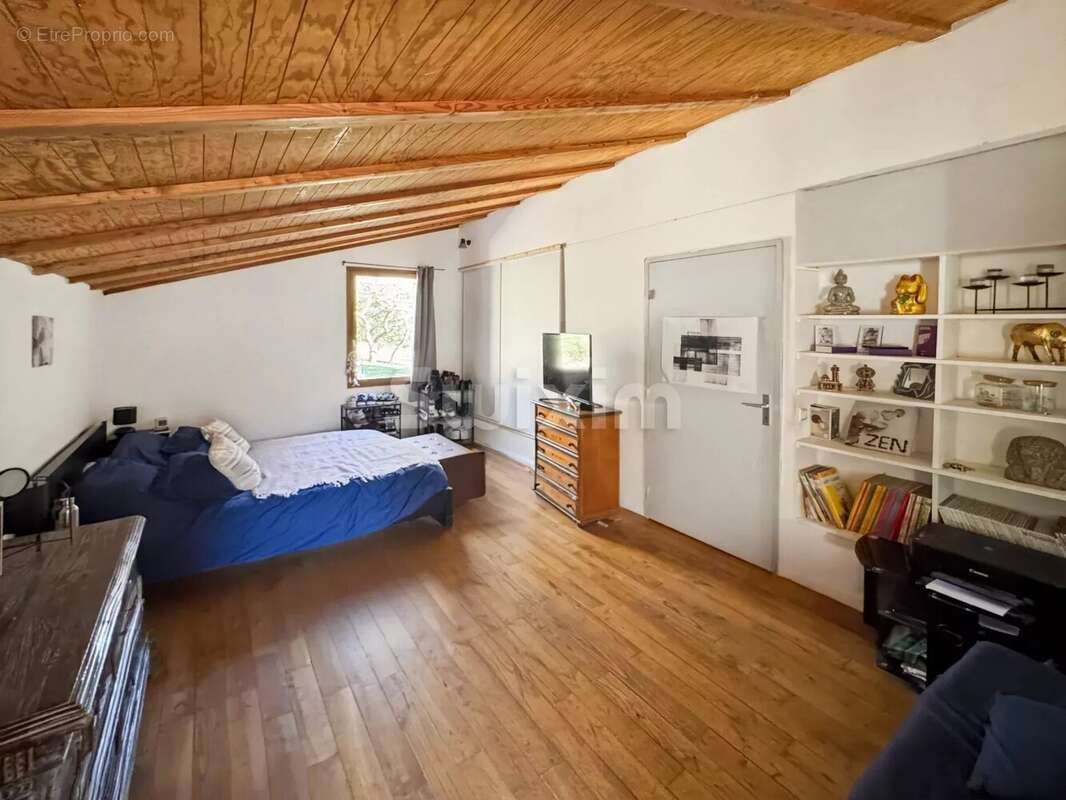 Maison à LE POET-LAVAL