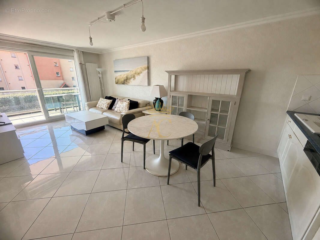 À vendre   Charmant T2 cabine d’environ 40 m2 à Stella-Plage - photo 2