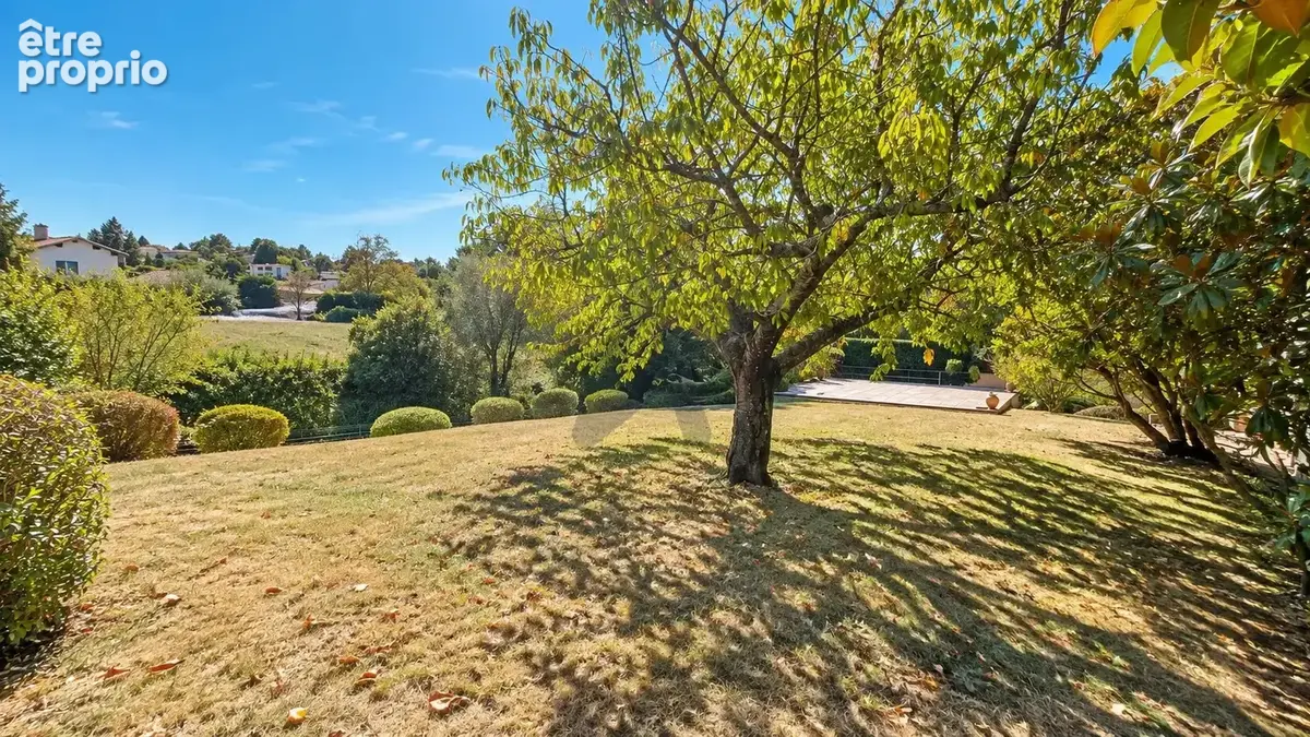 Maison de plain-pied avec superbe jardin et vue panoramique remarquable - photo 8