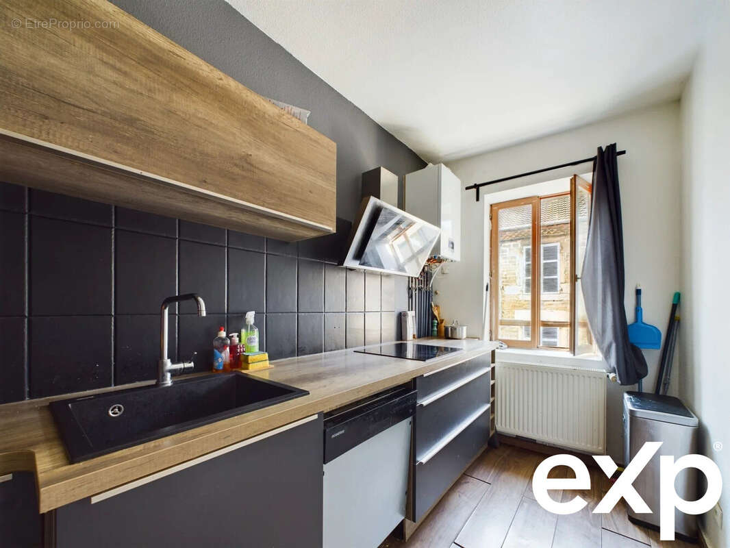 Appartement à LA TOUR-DU-PIN