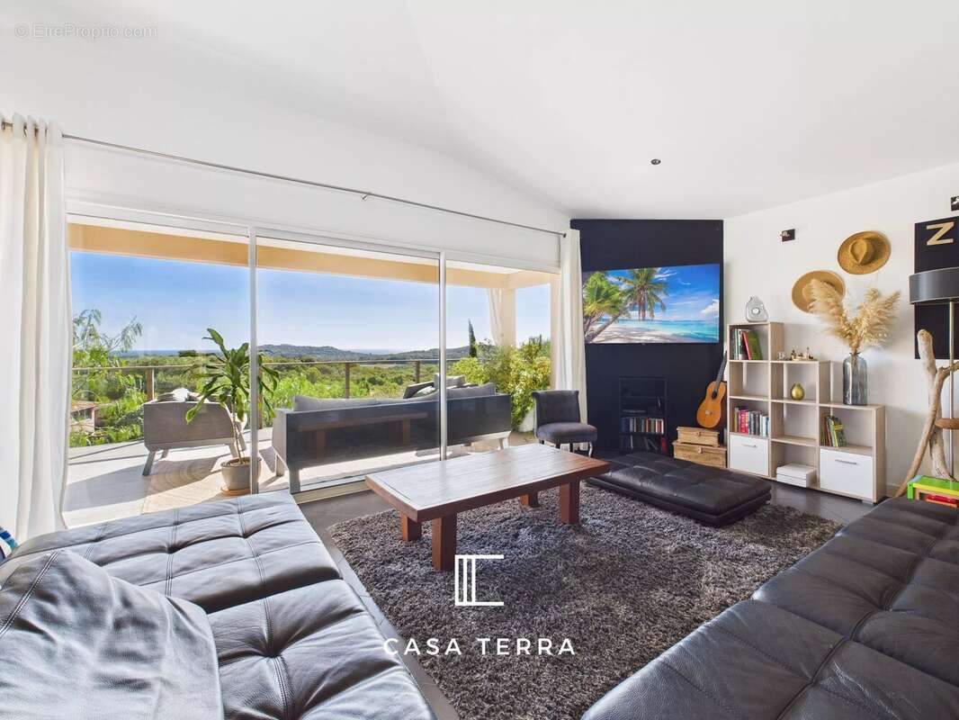 Maison à PORTO-VECCHIO