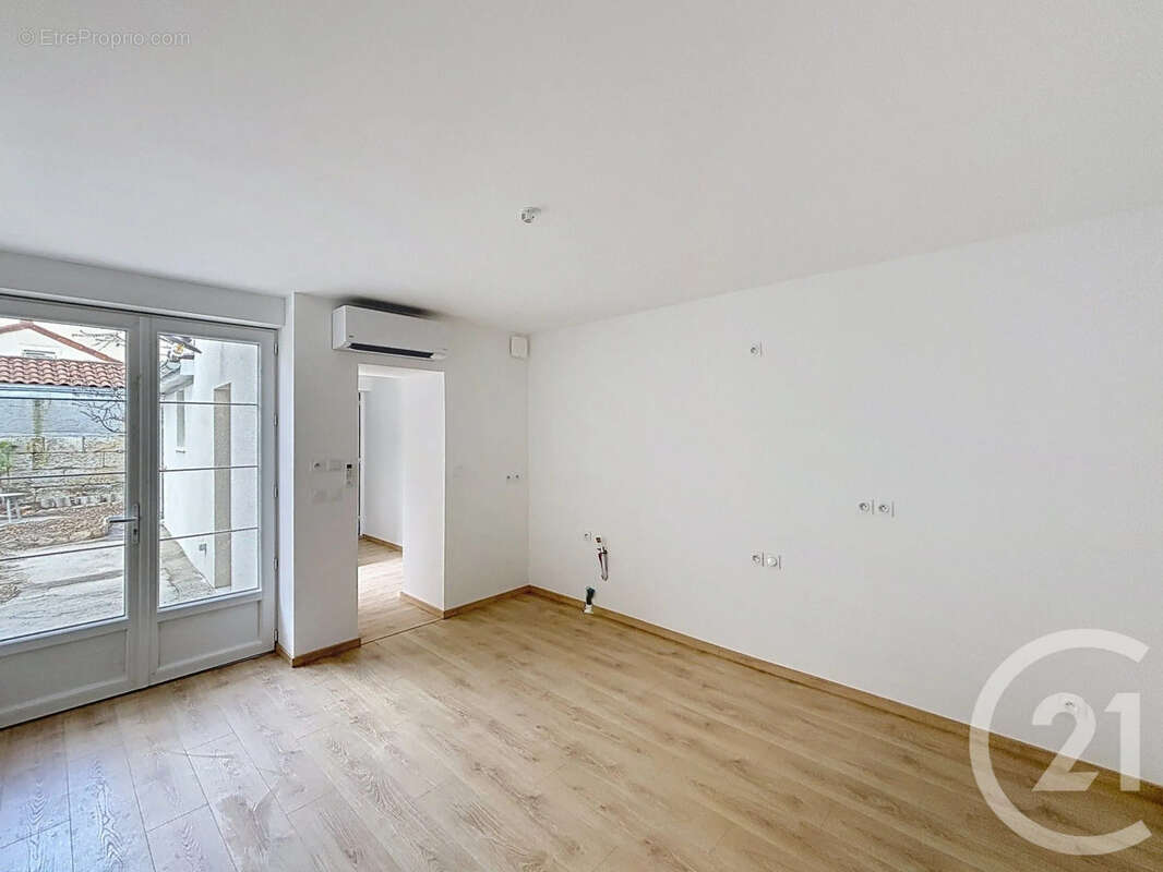 Maison 70 m² à Angouleme  - photo 7