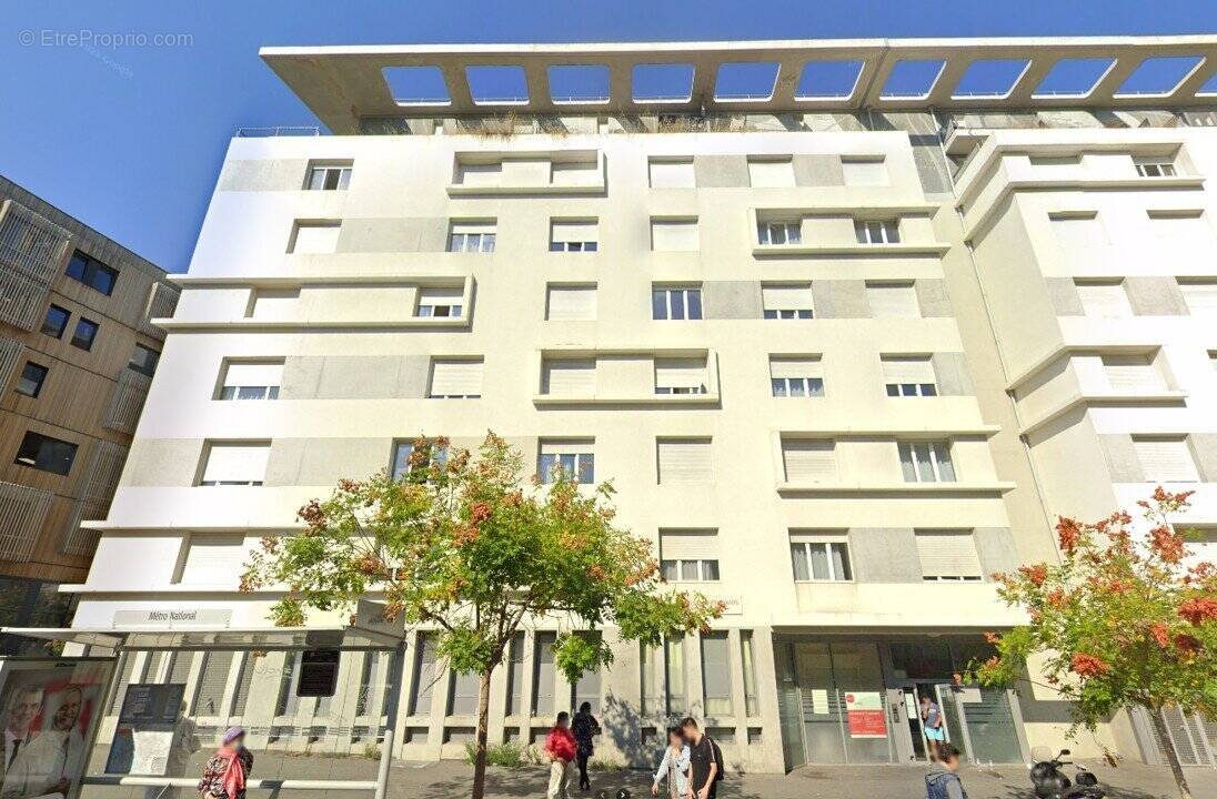 Appartement à MARSEILLE-3E
