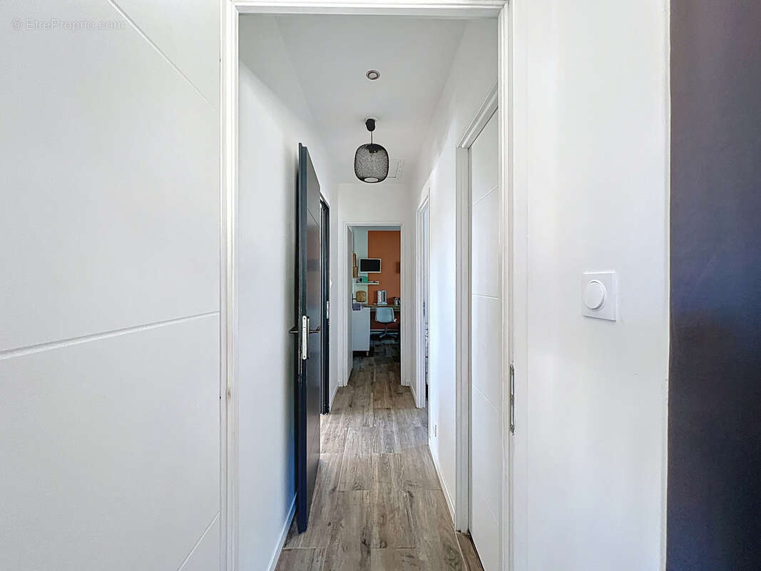 Maison à SAINT-SATURNIN-LES-APT