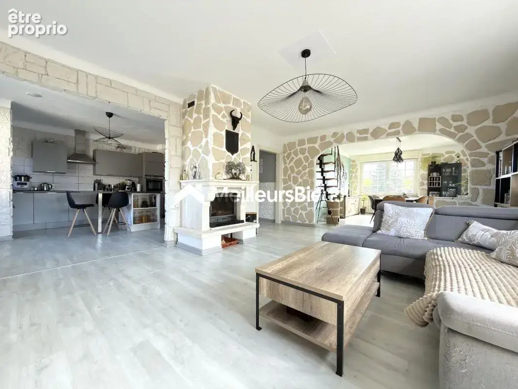 Maison 5 pièces 145 m² à Sainte-Marie-aux-Chênes sur terrain de 1020 m² avec piscine - photo 1