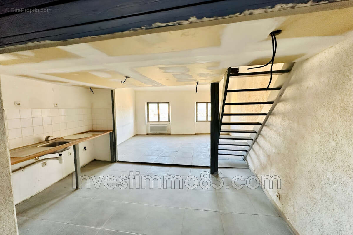 Appartement à PERTUIS