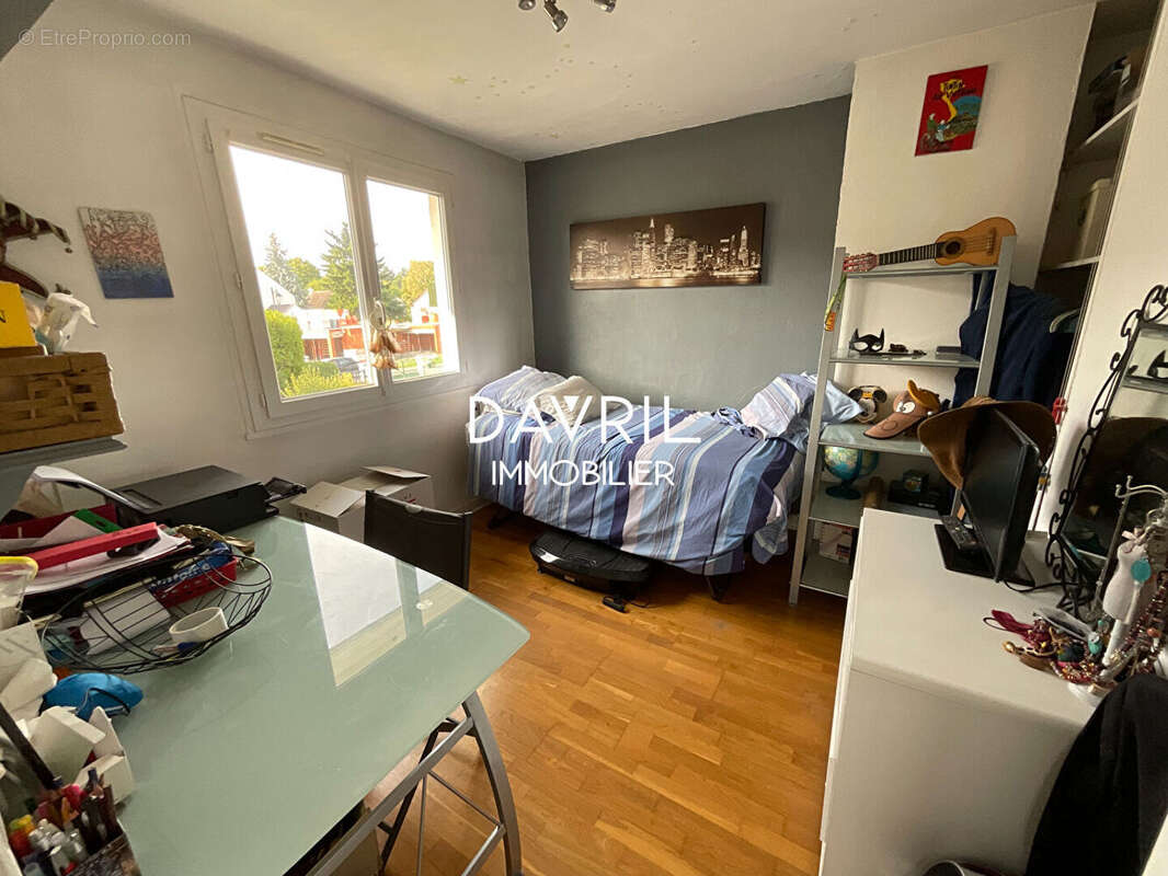 Maison à MAURECOURT