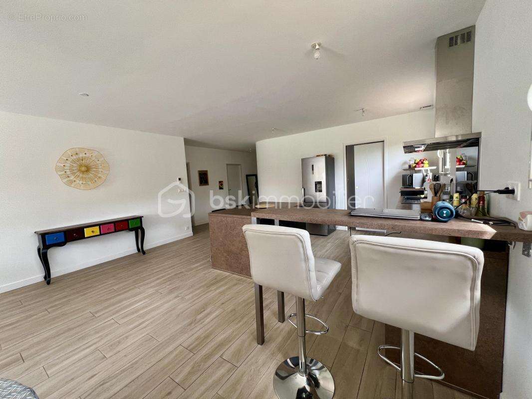 Villa T5 contemporaine de plain-pied de 130 m² avec garage - photo 9