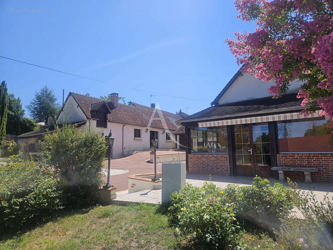 Maison à MONTHOU-SUR-CHER