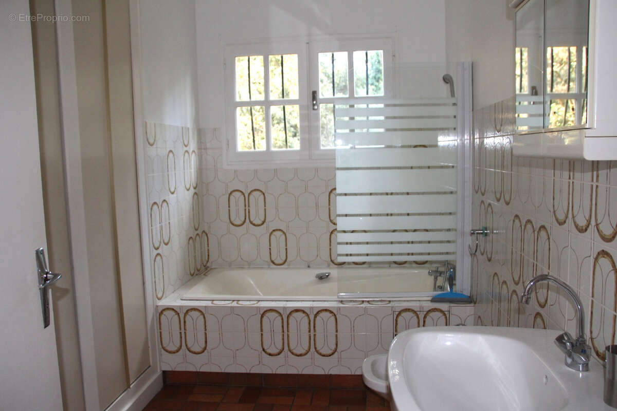 Maison à SAINT-GEORGES-DE-DIDONNE