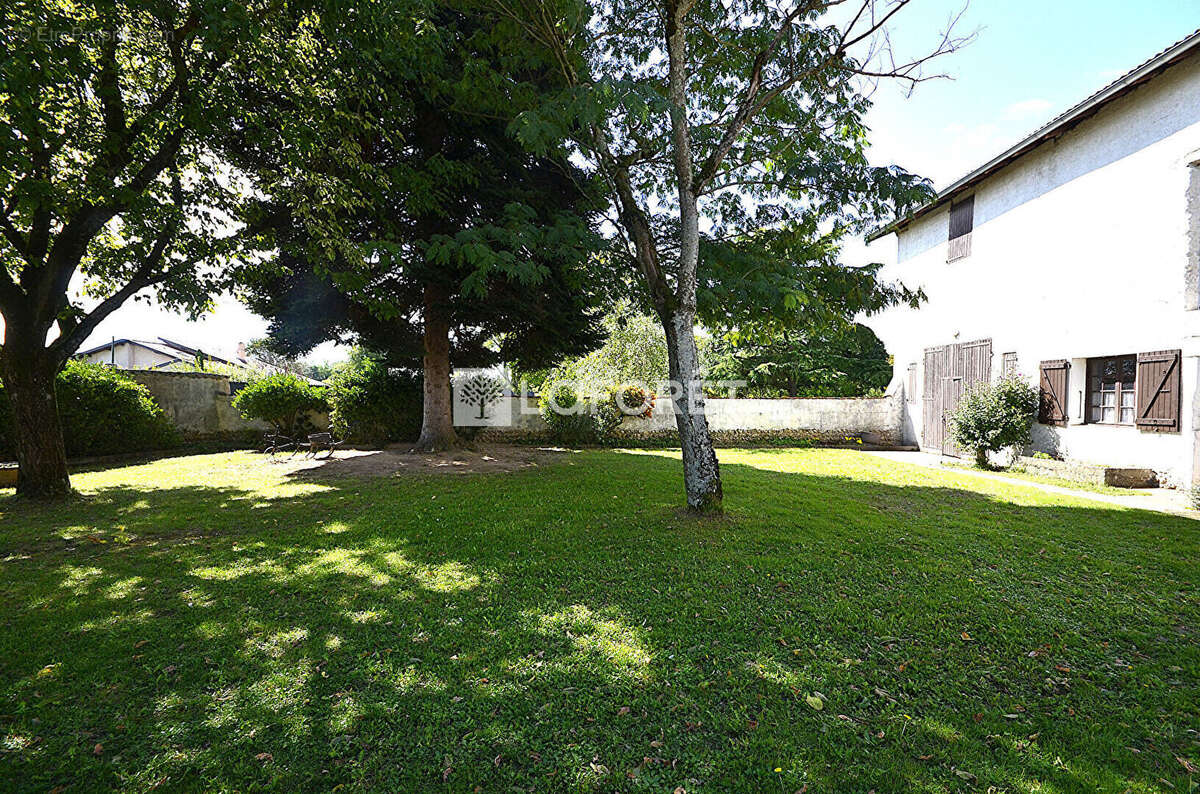 Maison à BOURG-SAINT-CHRISTOPHE