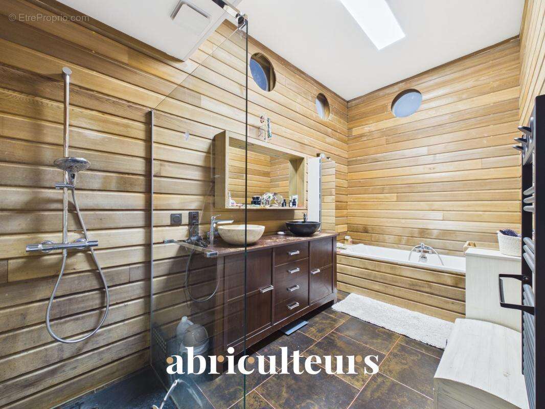 Belle maison contemporaine de 120 m² dans la verdure en vente à Les Touches (44390) - photo 6