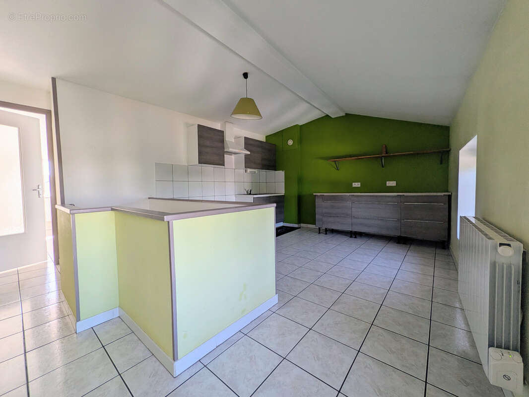 Appartement 3 pièces 82 m2 - photo 2