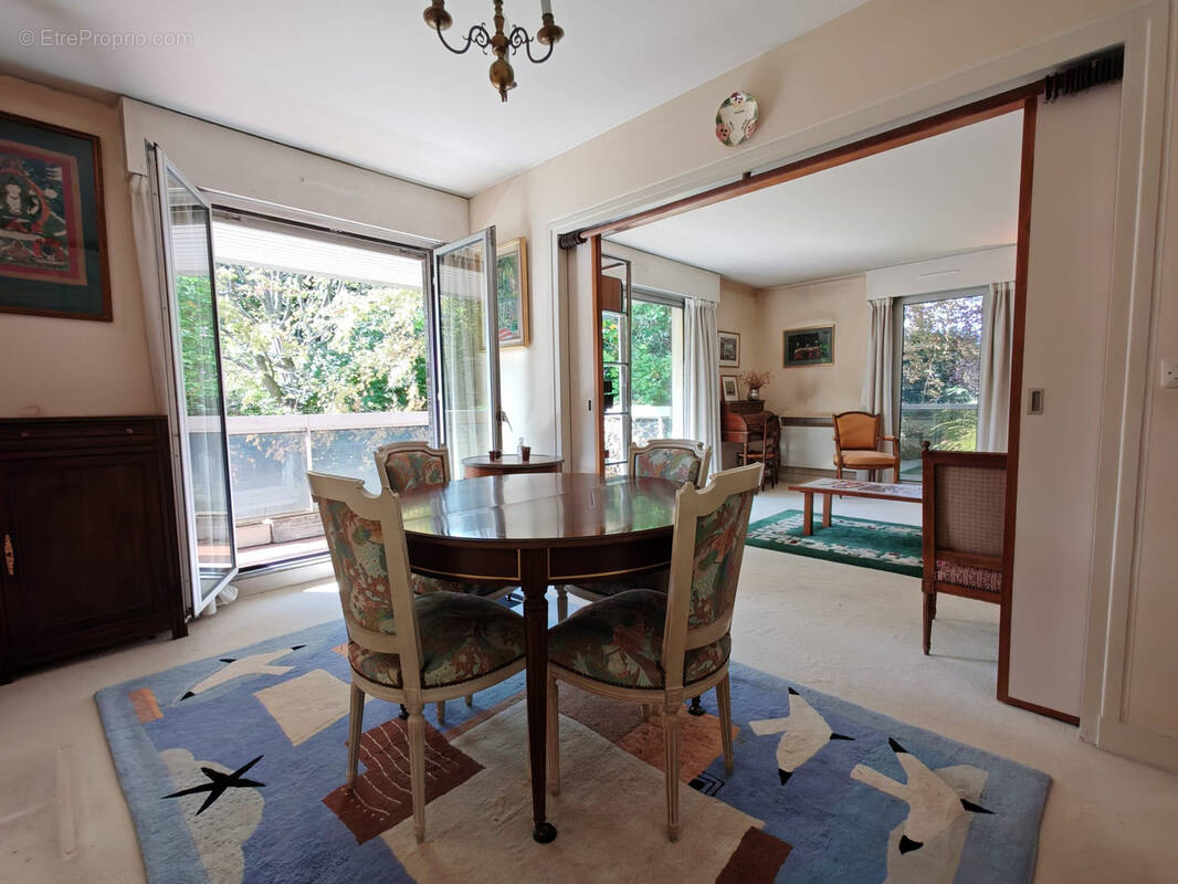 Appartement à VERSAILLES