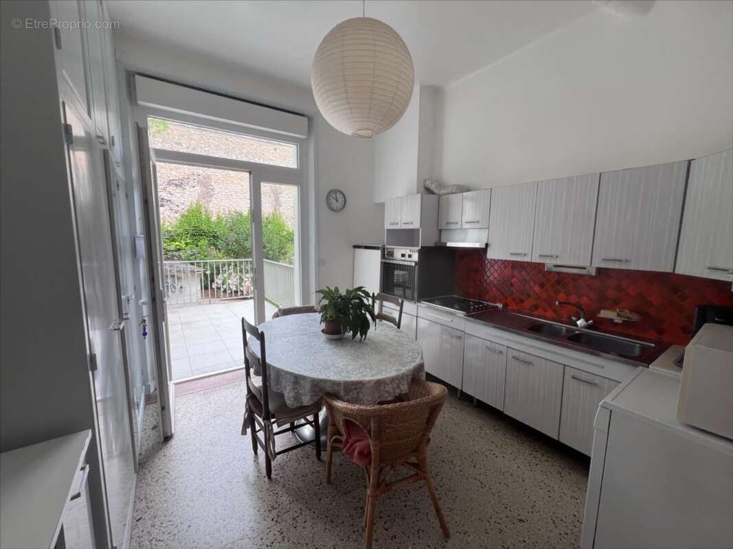 Maison 390 m² à Reims  - photo 3