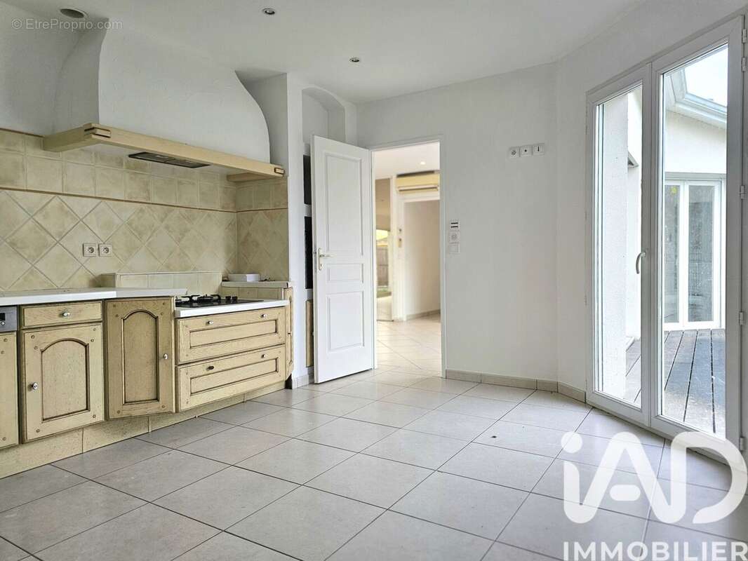 Photo 6 - Maison à AMBARES-ET-LAGRAVE