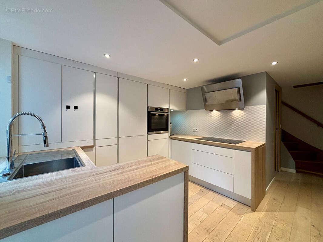 Duplex contemporain dans maison de village - photo 10