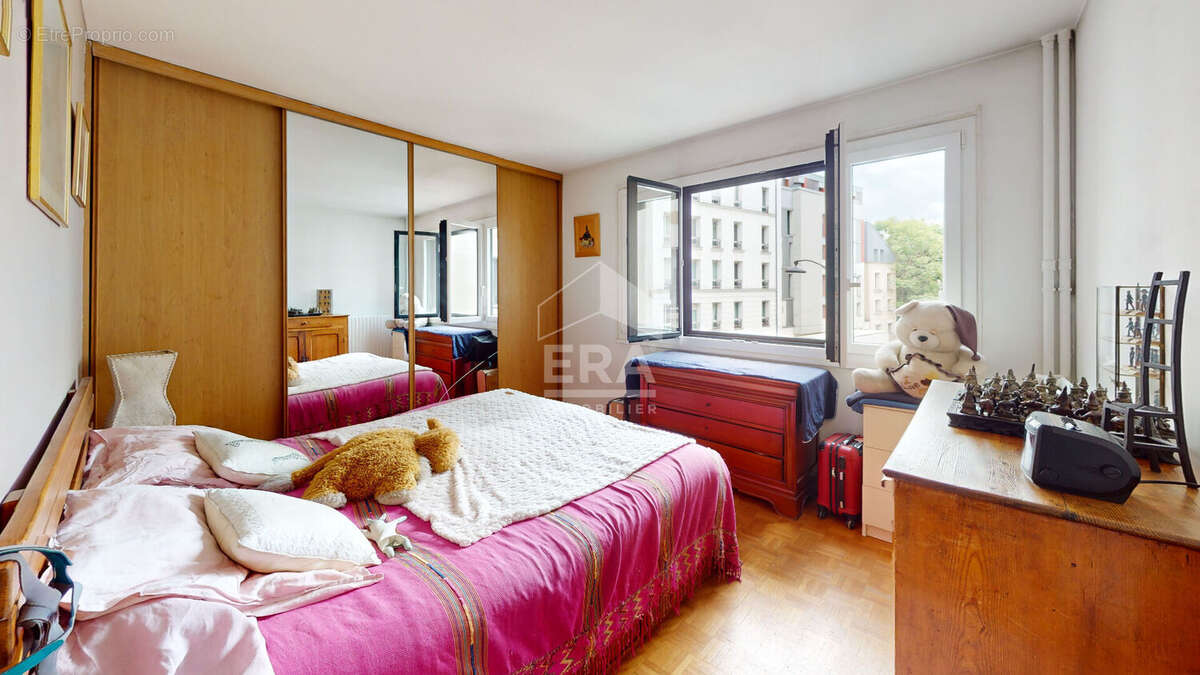 Appartement à PARIS-19E