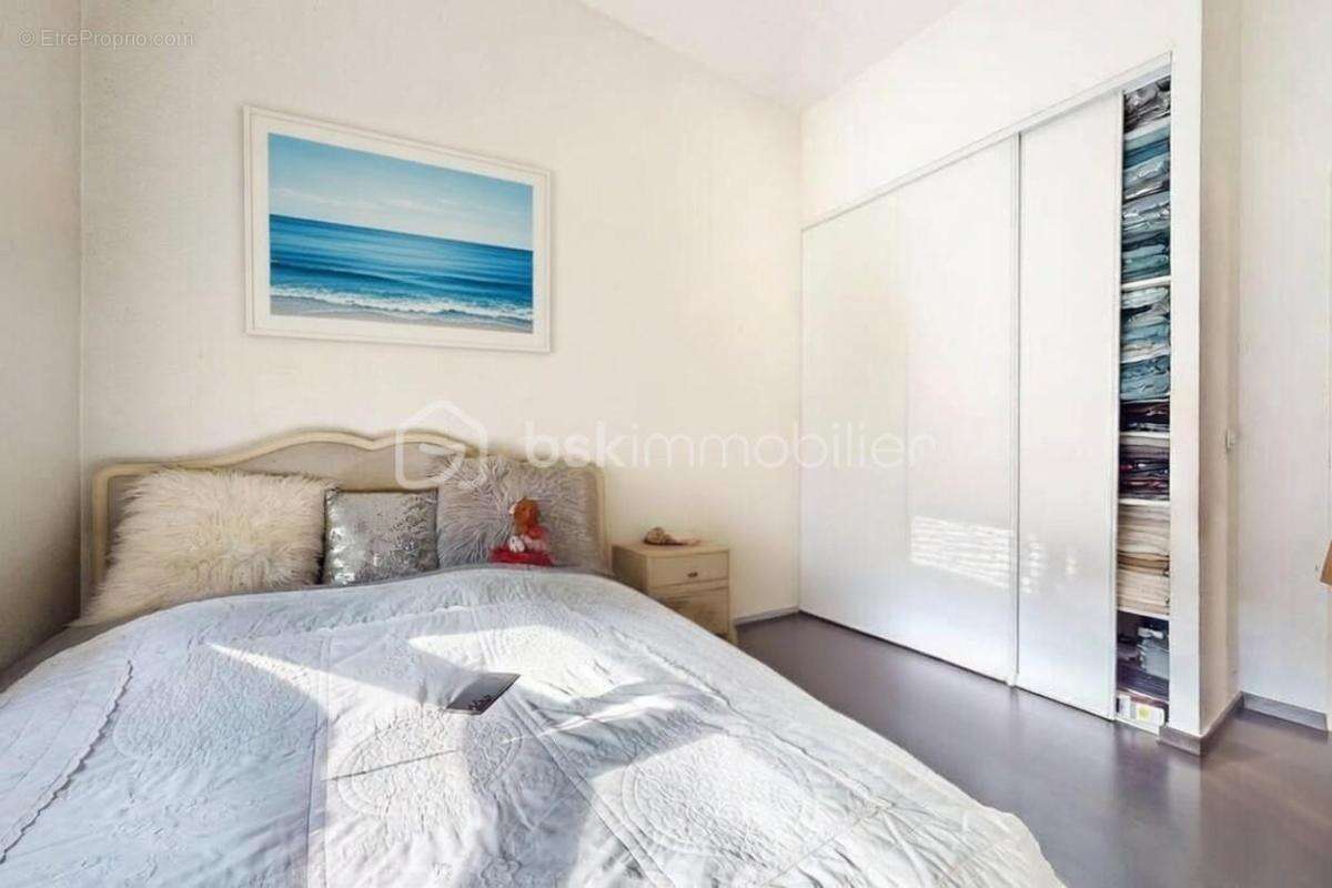 Appartement à DUGNY