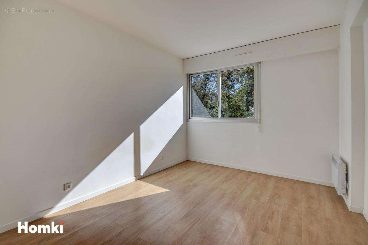 Appartement à MARSEILLE-9E