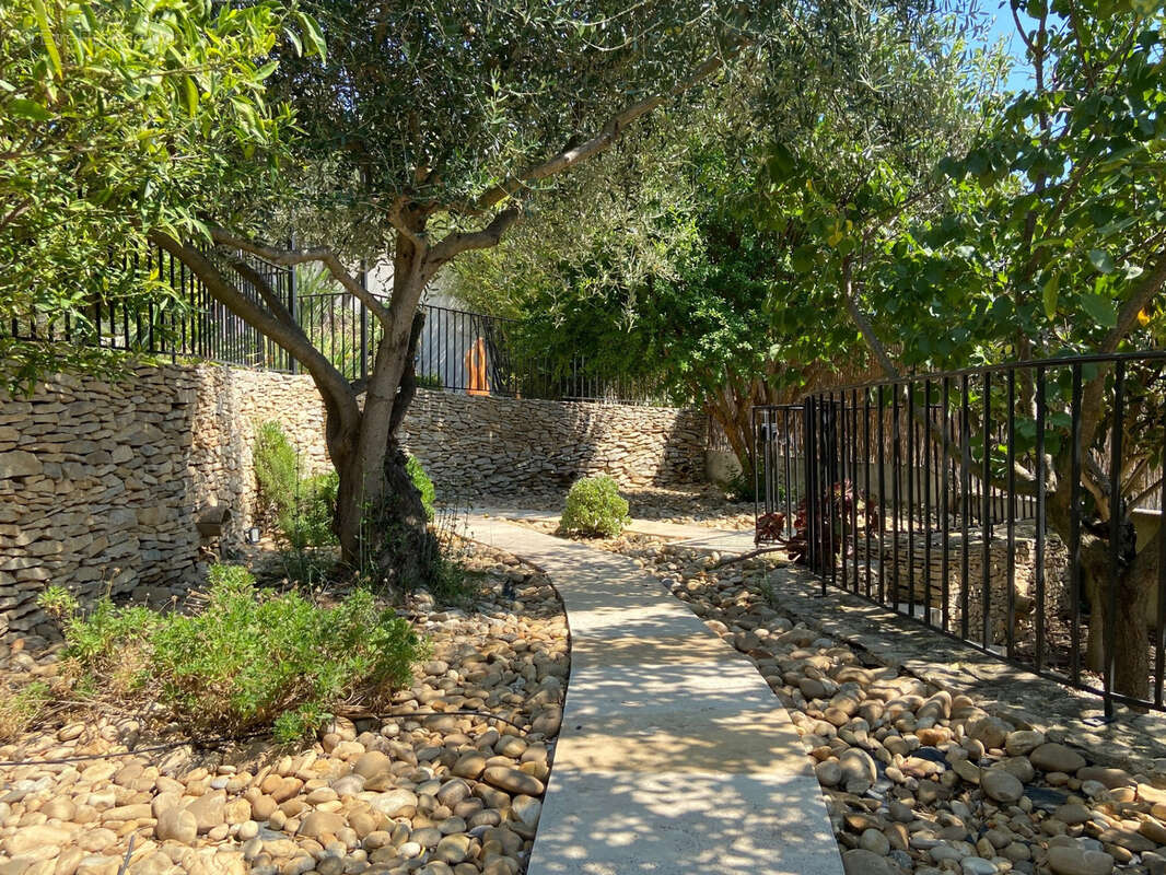 Maison à SAINT-GILLES