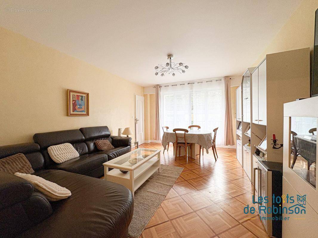 Appartement à ISSY-LES-MOULINEAUX