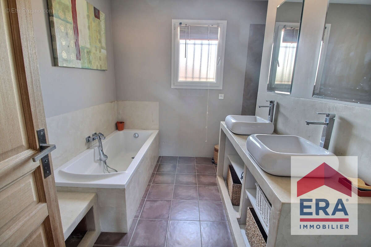 Maison à MONTFAUCON