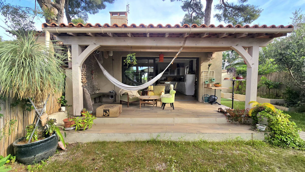 Maison à HYERES