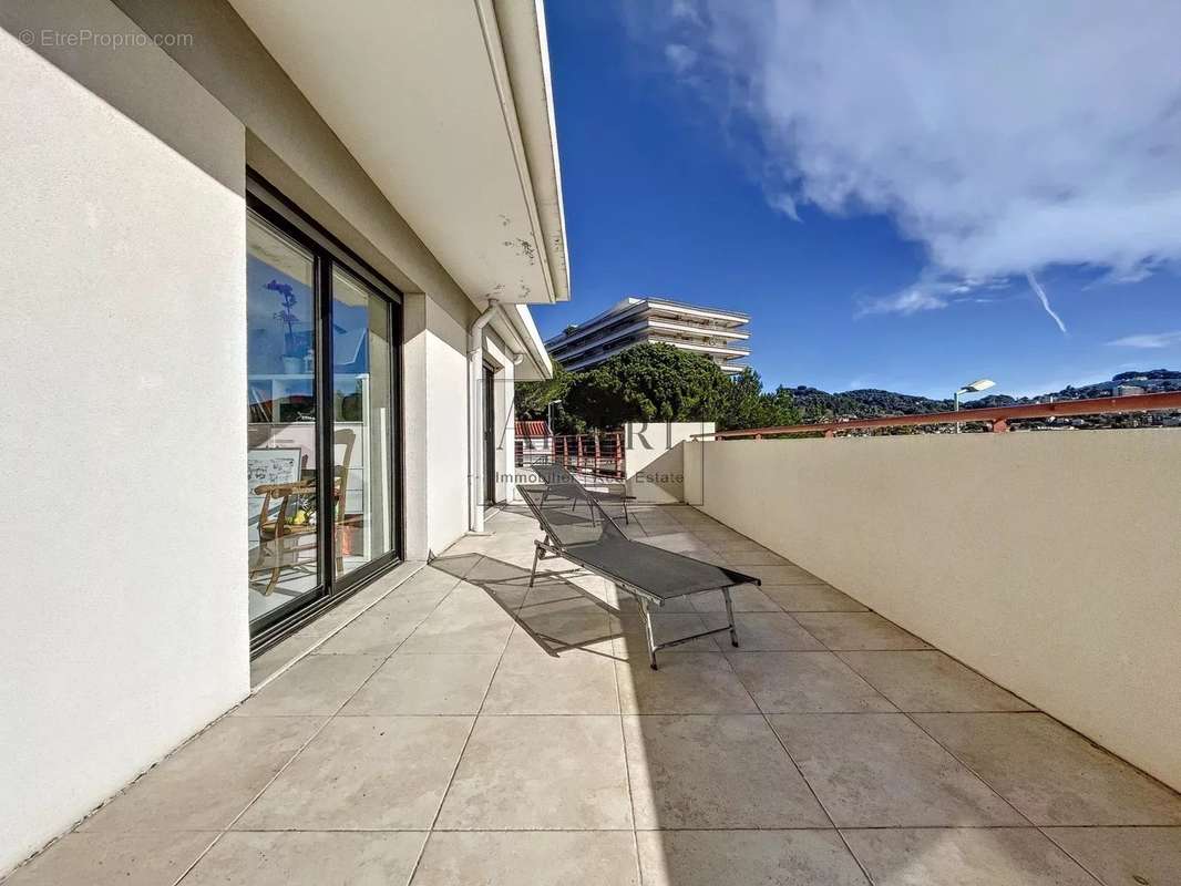 Appartement à LE CANNET