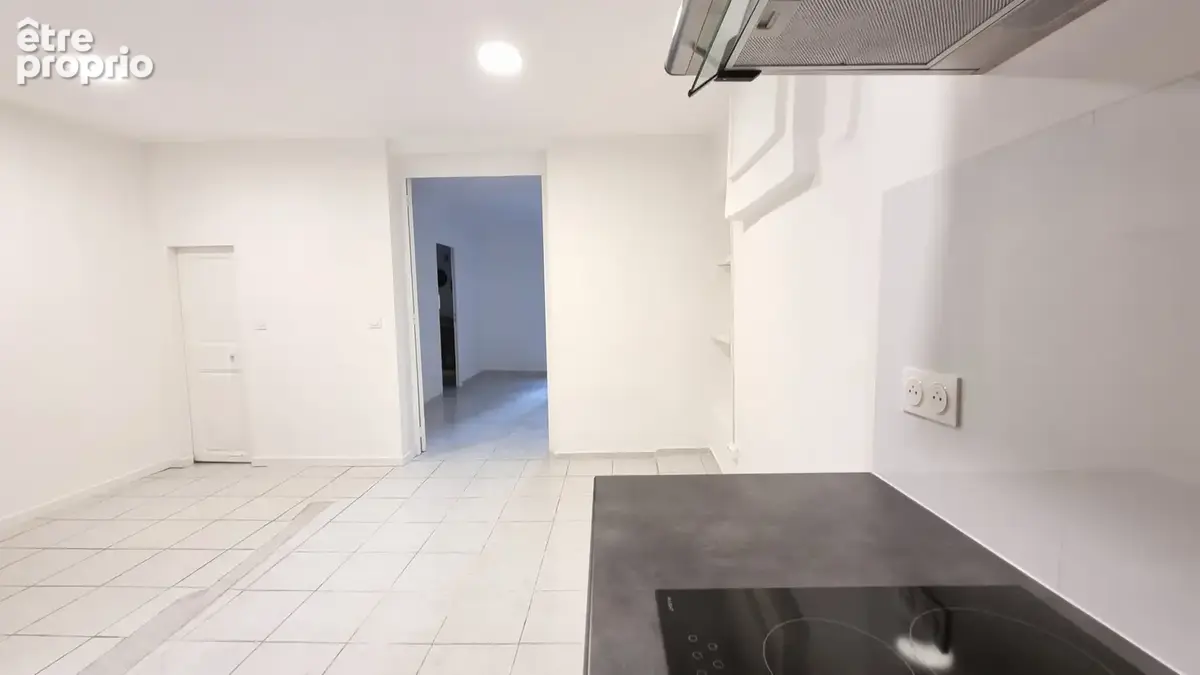 Immeuble à vendre - 3 appartements et 1 grande cave loués - photo 9