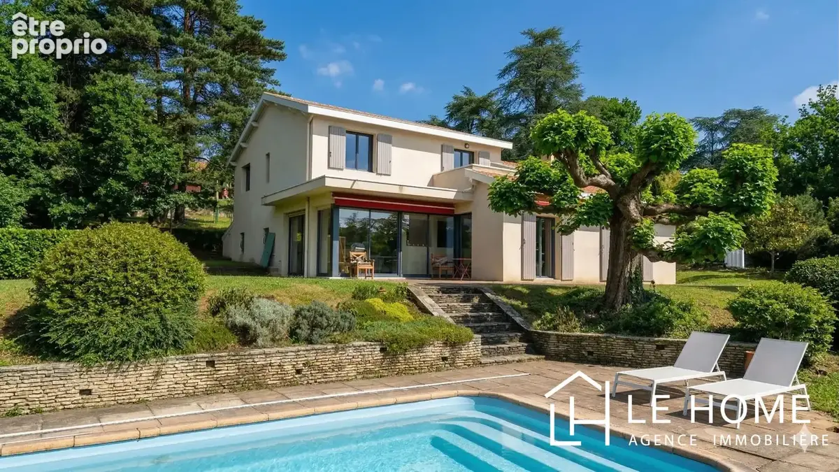 Maison à CHARBONNIERES-LES-BAINS