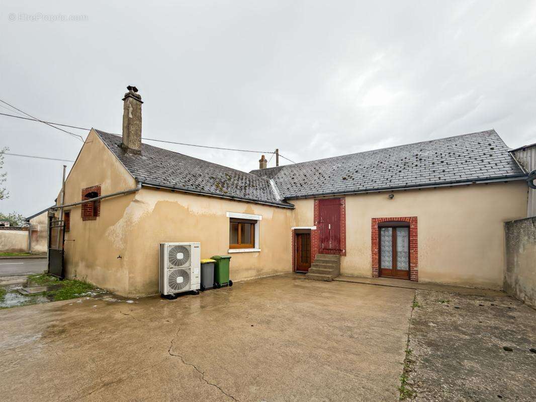 Maison à LUMEAU