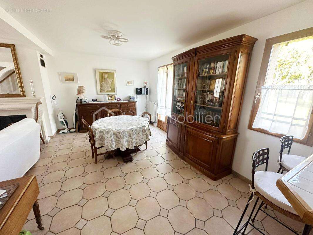 Maison à BERTHECOURT
